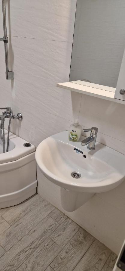 Apartament Militari Residence Roşu エクステリア 写真