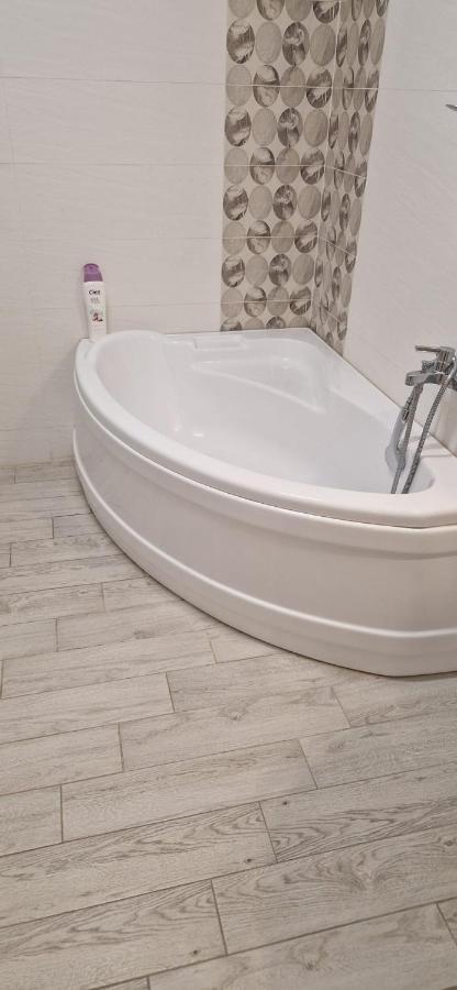 Apartament Militari Residence Roşu エクステリア 写真